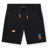 Bermuda pour garçon en noir avec poche latérale et cordon de serrage.