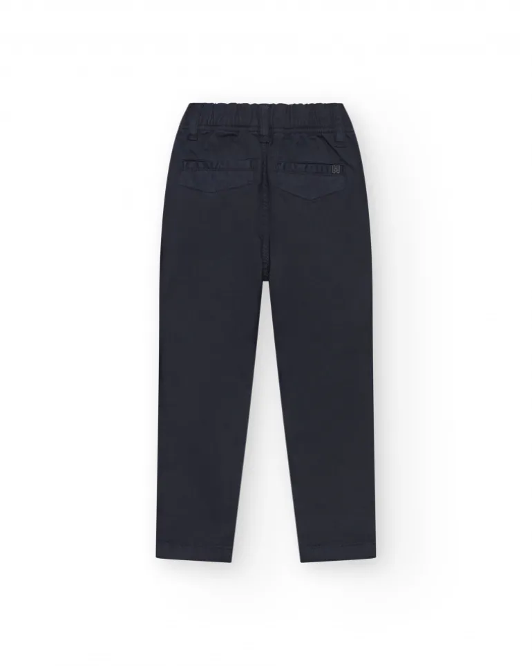 Pantalon bleu marine pour garçon avec taille ajustable et poches latérales.