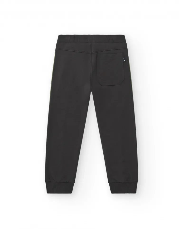 Pantalon pour garçon en gris et vert avec taille ajustable et poches.