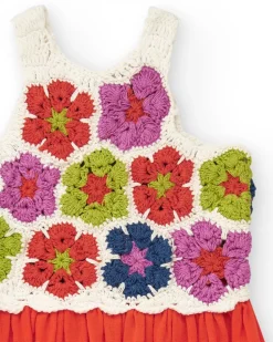 Robe rouge pour fille avec jupe en toile et haut en crochet floral