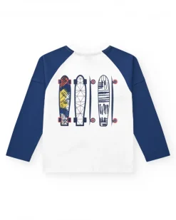 T-shirt à manches longues pour garçon en blanc avec poche verte.