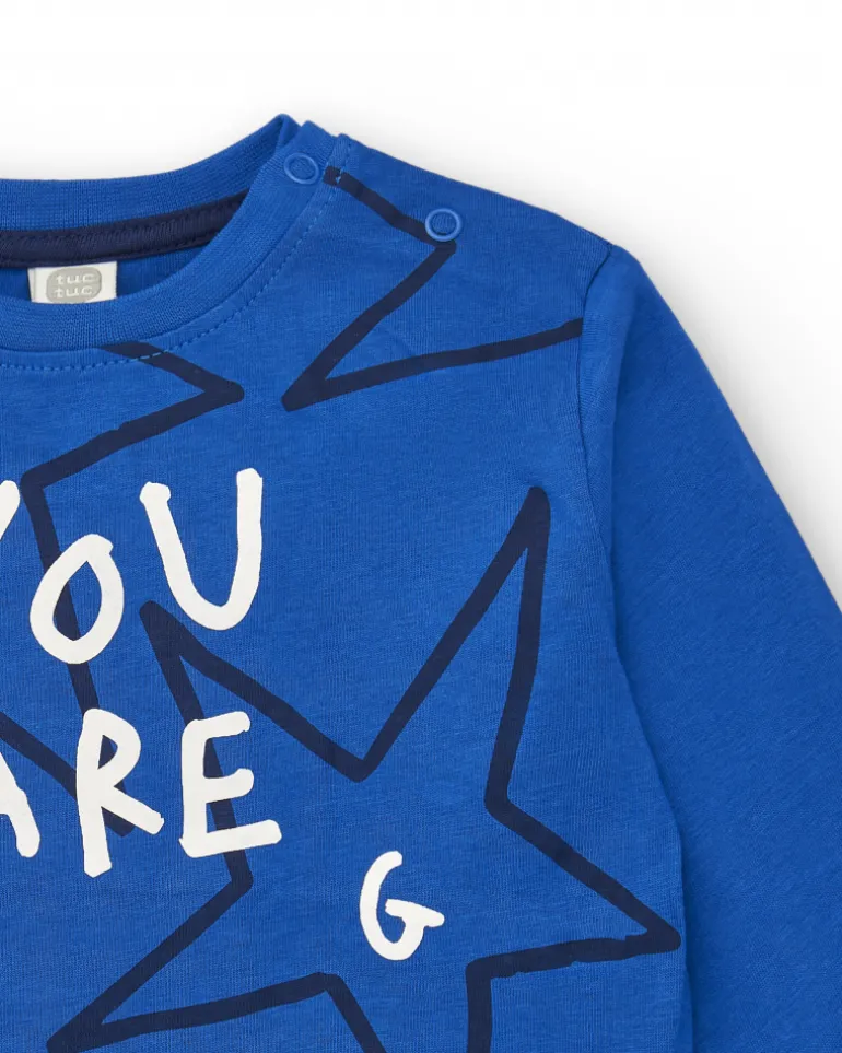 T-shirt garçon en maille bleu avec imprimé étoiles et message de la collection Amazing