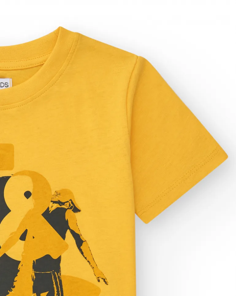 T-shirt pour garçon en jaune avec imprimé frontal.