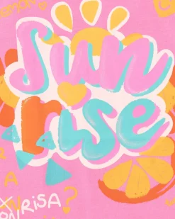 T-shirt rose pour fille avec phrases et détails décoratifs
